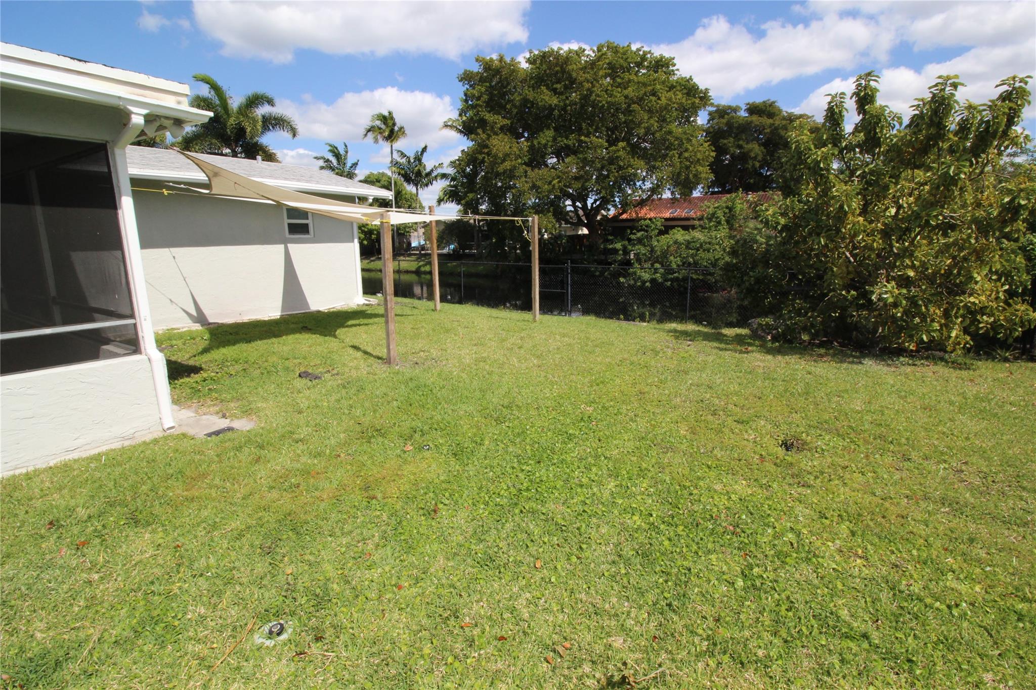 Melaleuca Isles 52-48 B - Residential Lease