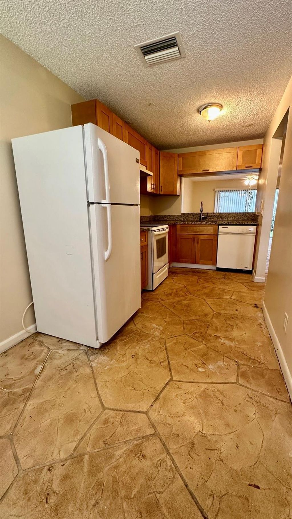 Photo of 1441 NW 94th Way, Coral Springs, FL 33071 (MLS # B26014299)