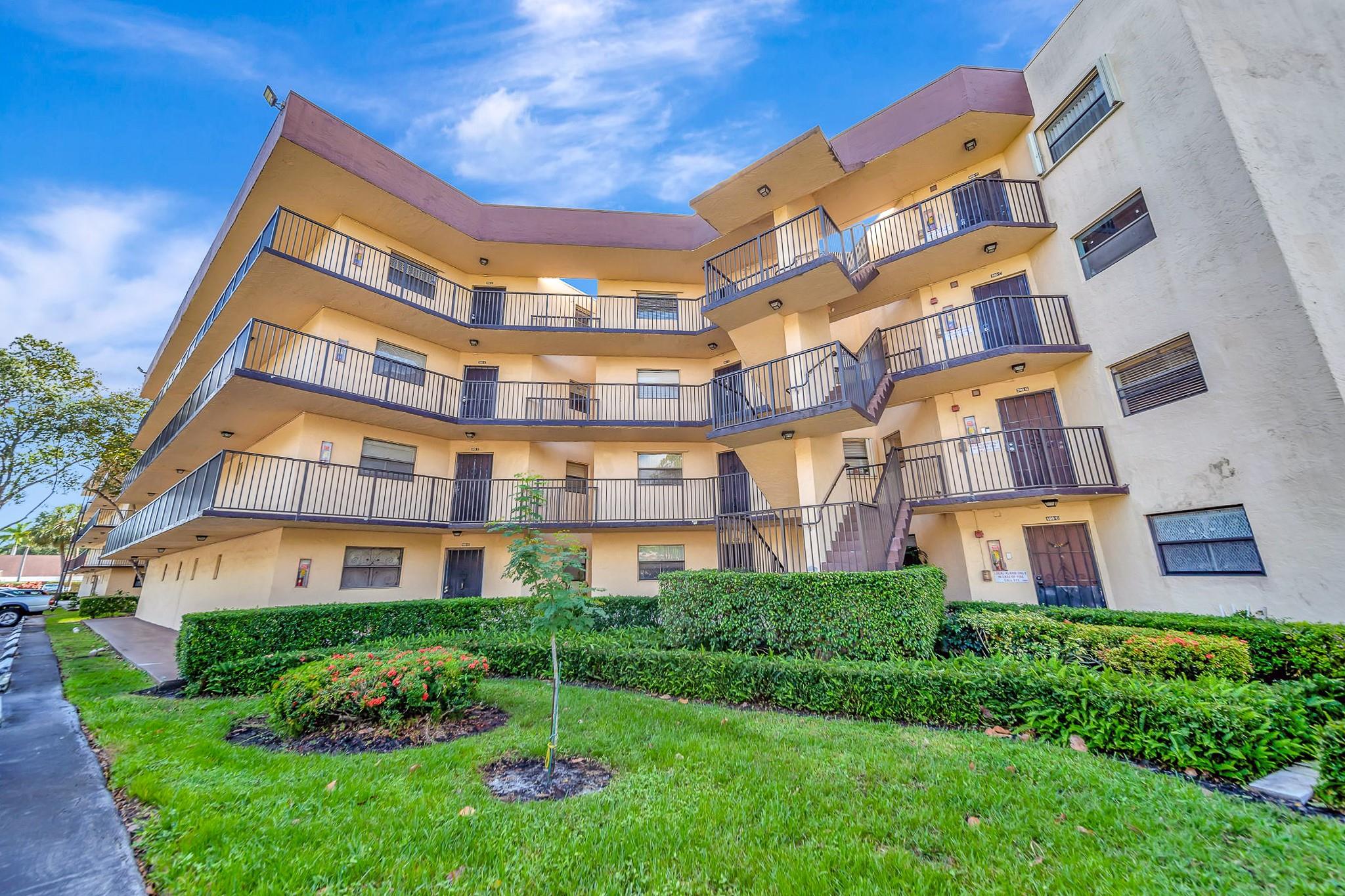 ABSOLUTELY STUNNING TURNKEY 2-bedroom 2 bath condo located in the heart of Plantation. This unit features: a spacious living room flowing into the formal dining area which leads into a spacious kitchen with natural wood cabinetry and a large pantry. Aesthetically pleasing kitchen features: granite countertop with matching backsplash and well-maintained stainless appliances. The split bedroom plan with guest bathroom, allows for great privacy. The oversize primary suite features a large walk-in closet with additional closet. This large primary suite has sliding glass doors that lead out to the screened patio overlooking the pool area. Patio is large enough to entertain your guests for a dinner, yet cozy enough to have have your coffee, or cocktails. Extra storage room on the patio.