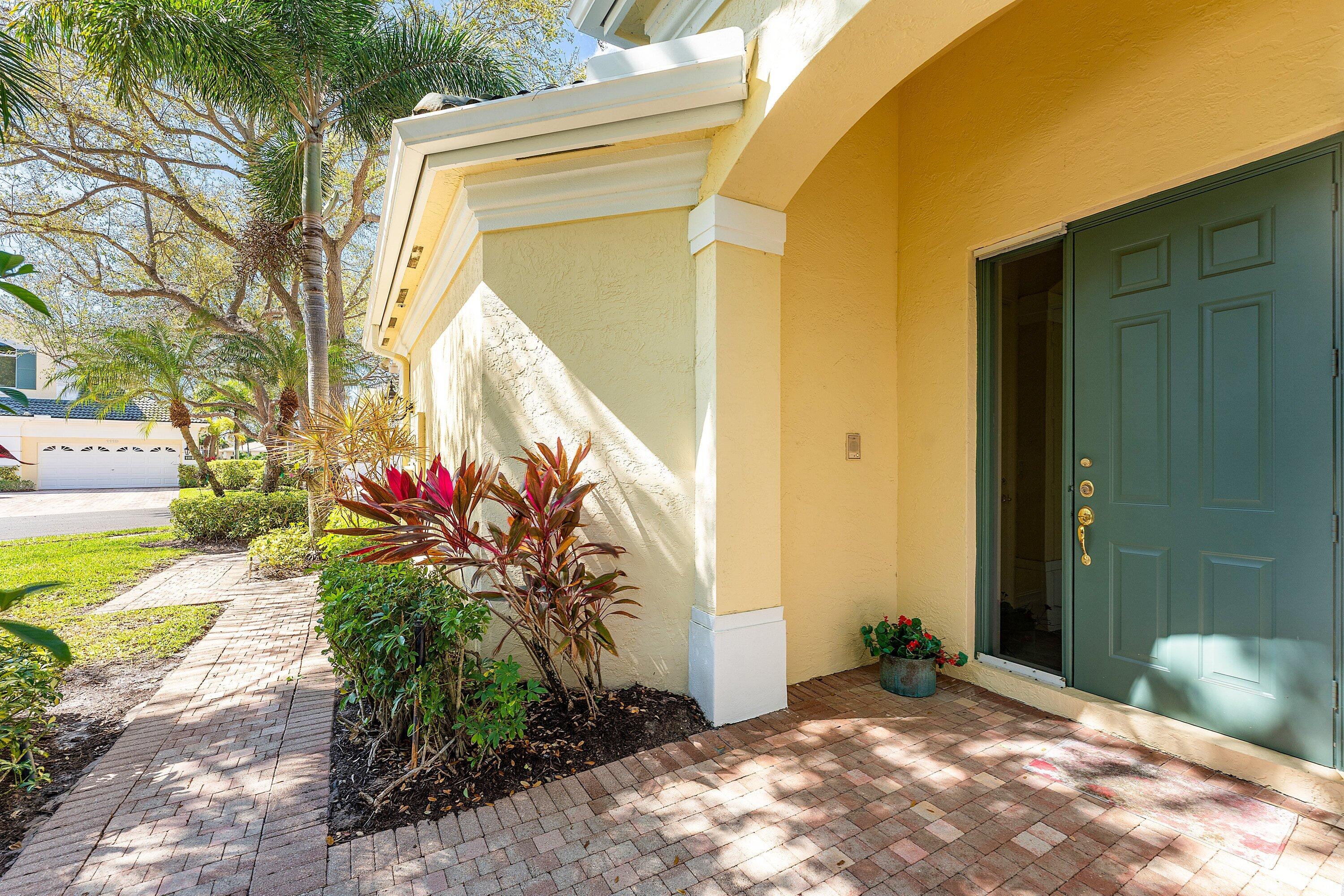 112 Palm Point Circle D