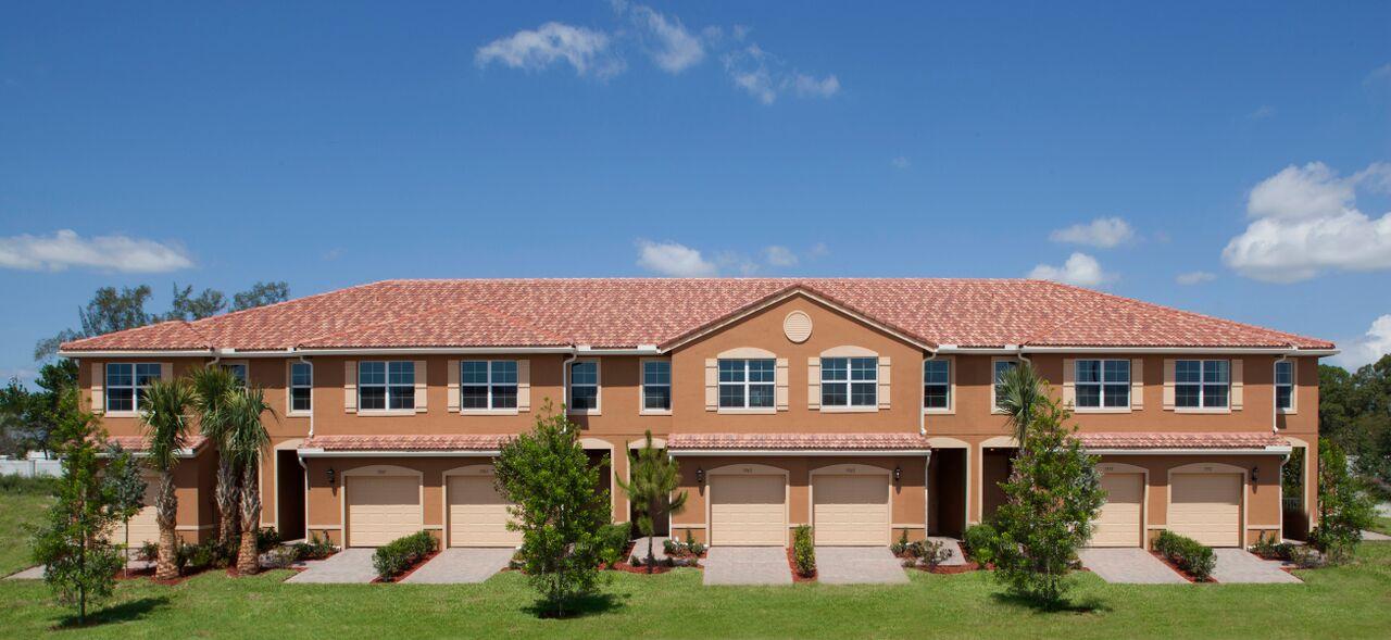 COLONY RESERVE AT LAKE WORTH - Residential