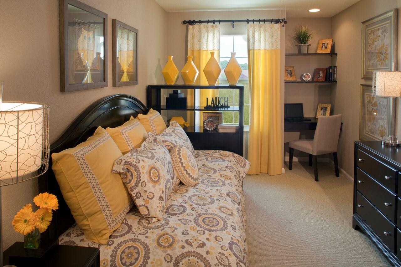 COLONY RESERVE AT LAKE WORTH - Residential