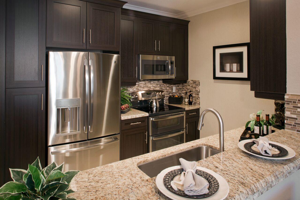 COLONY RESERVE AT LAKE WORTH - Residential