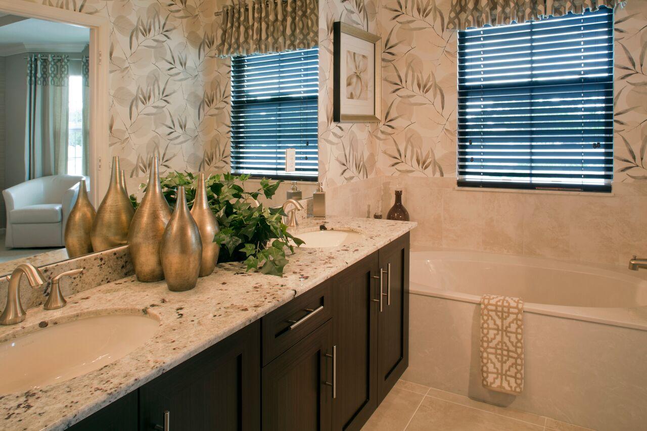 COLONY RESERVE AT LAKE WORTH - Residential