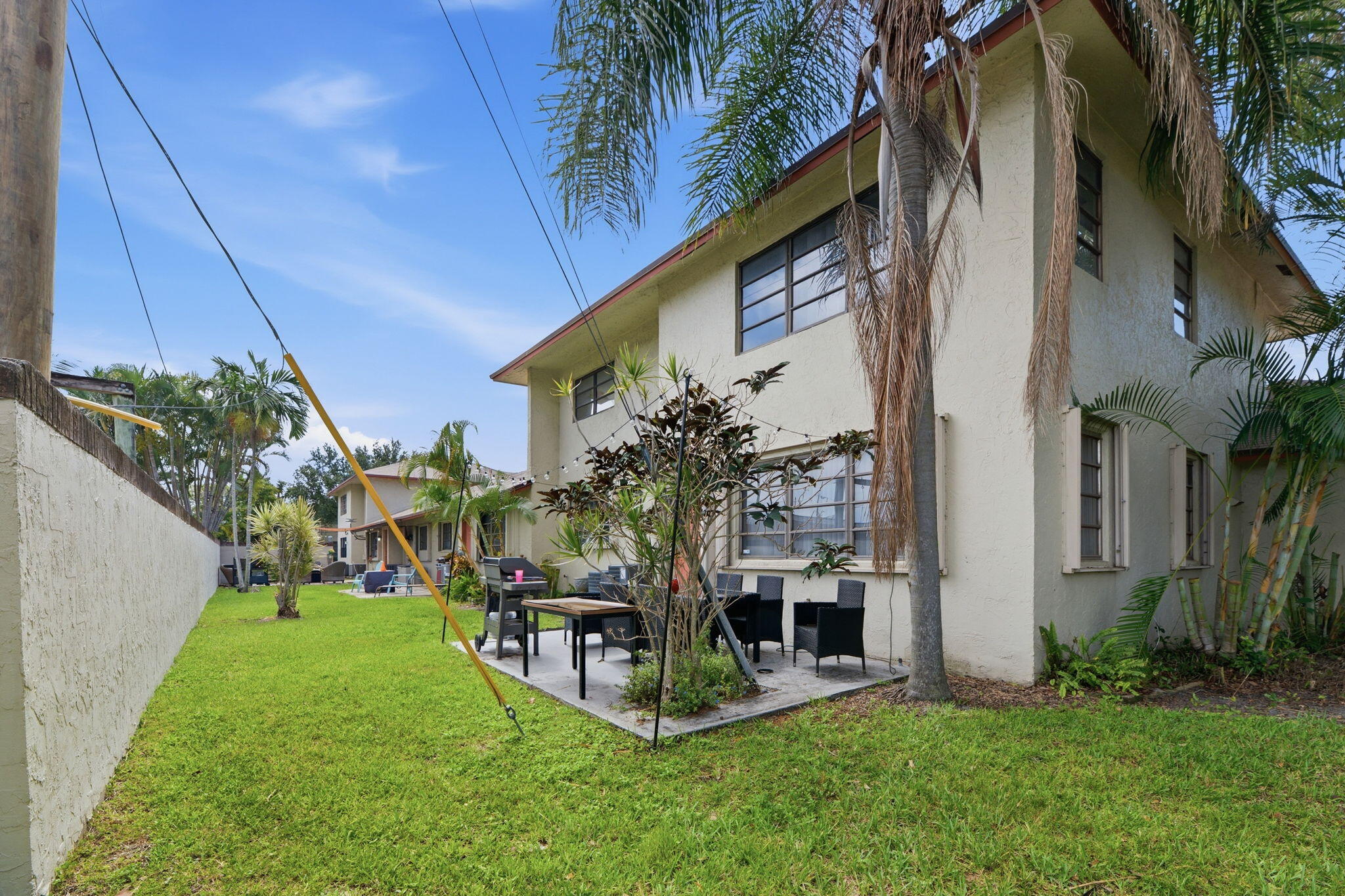 CONDOMINIUM 5 OF LIGHTHOUSE - Residential