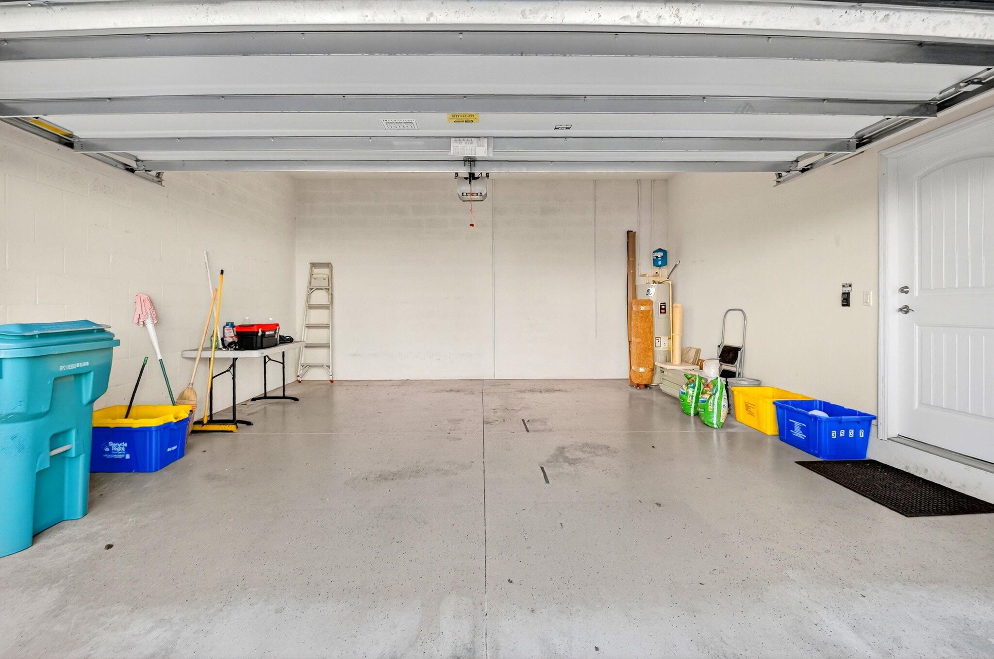 ESTATES AT HERITAGE CLUB - Residential