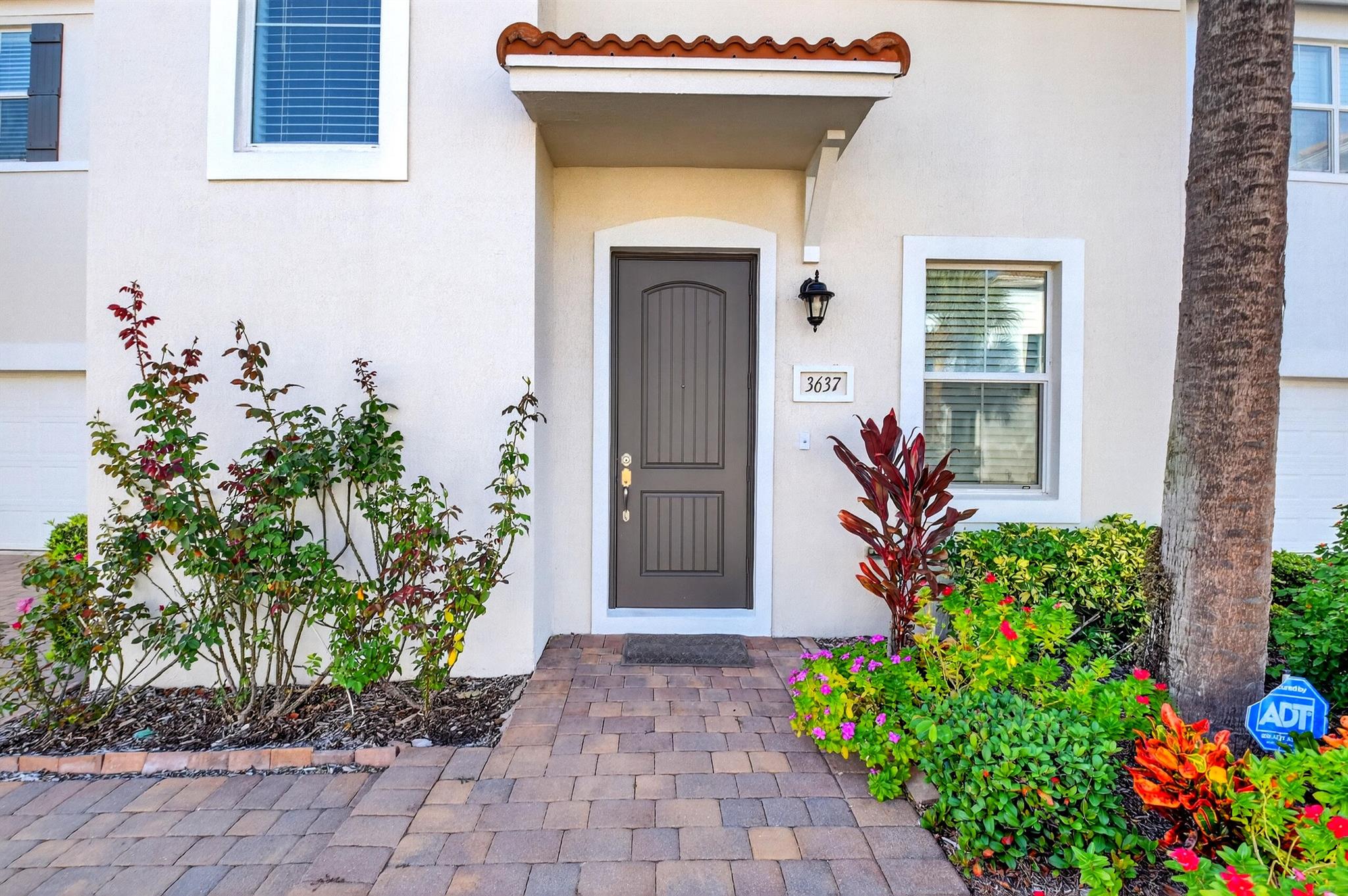 ESTATES AT HERITAGE CLUB - Residential