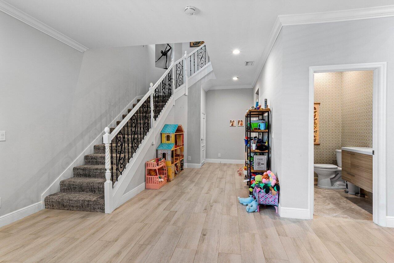 Hamptons - Residential