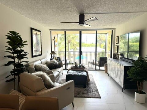 Tiny photo for 21 Royal Palm Way #2020, Boca Raton, FL 33432 (MLS # B26031419)