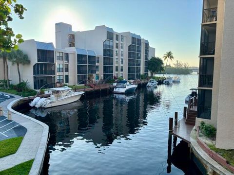 Tiny photo for 21 Royal Palm Way #2020, Boca Raton, FL 33432 (MLS # B26031419)