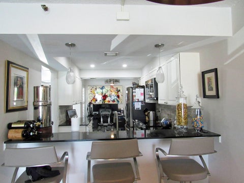 Tiny photo for 21 Royal Palm Way #2020, Boca Raton, FL 33432 (MLS # B26031419)