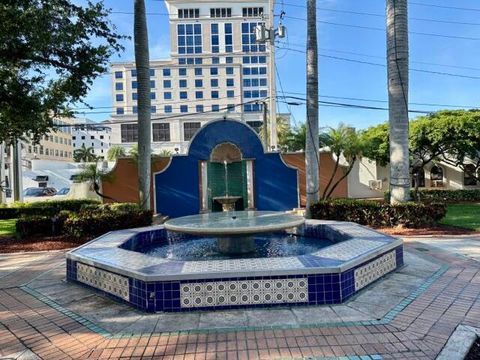 Tiny photo for 21 Royal Palm Way #2020, Boca Raton, FL 33432 (MLS # B26031419)