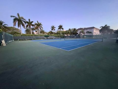Tiny photo for 21 Royal Palm Way #2020, Boca Raton, FL 33432 (MLS # B26031419)