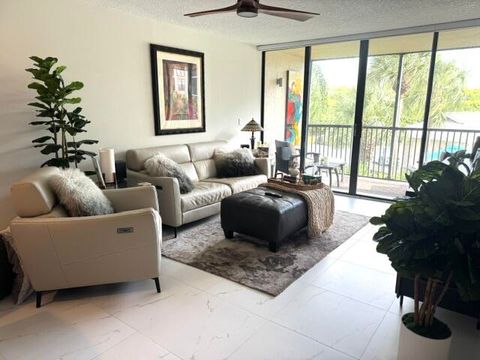Tiny photo for 21 Royal Palm Way #2020, Boca Raton, FL 33432 (MLS # B26031419)