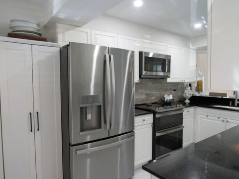 Tiny photo for 21 Royal Palm Way #2020, Boca Raton, FL 33432 (MLS # B26031419)