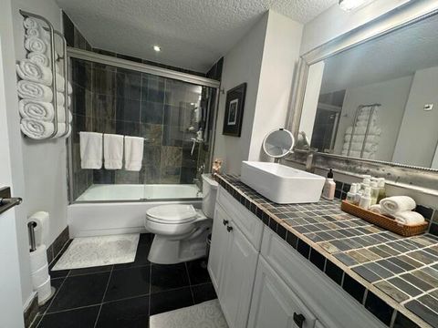 Tiny photo for 21 Royal Palm Way #2020, Boca Raton, FL 33432 (MLS # B26031419)