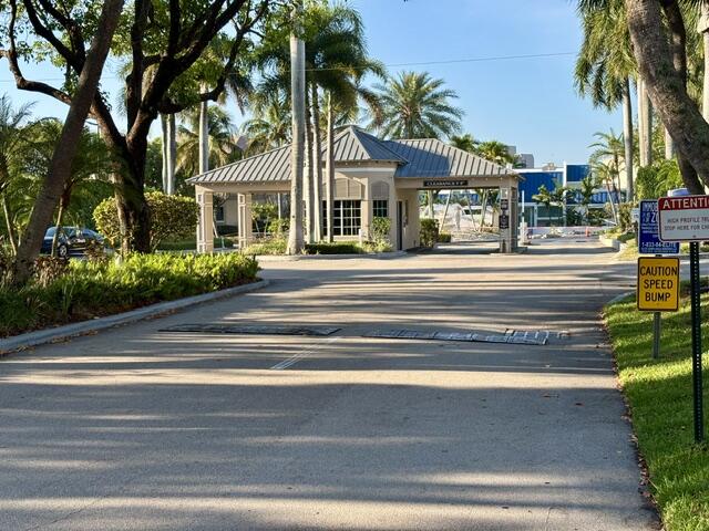 21 Royal Palm Way 2020