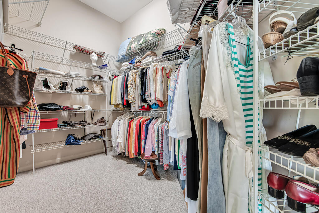 EAGLES LANDING - Residential