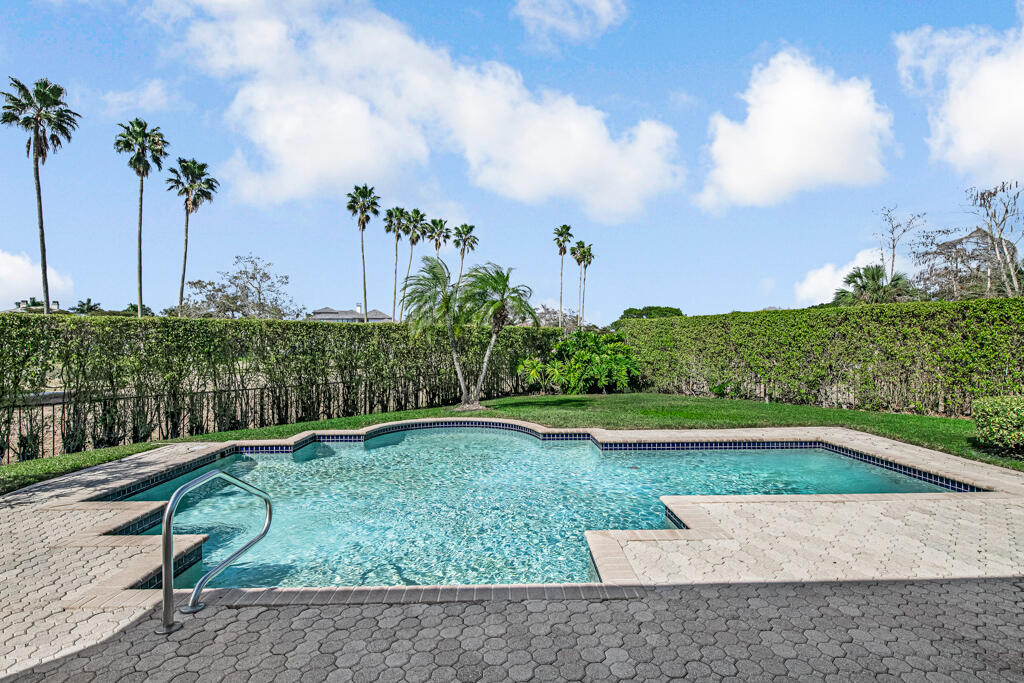 EAGLES LANDING - Residential