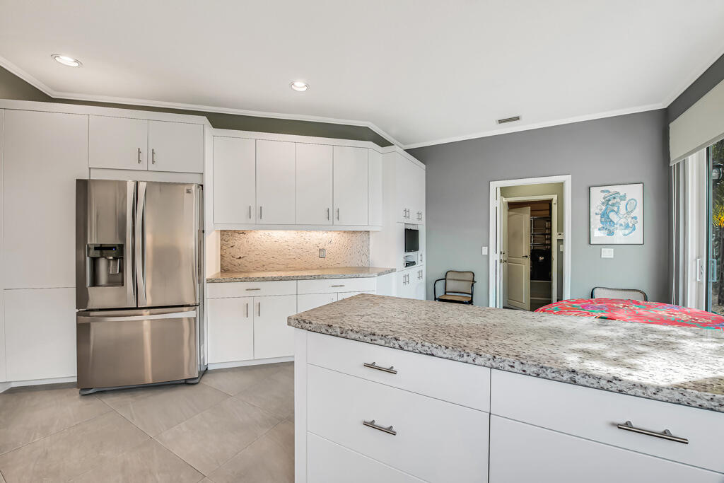 EAGLES LANDING - Residential