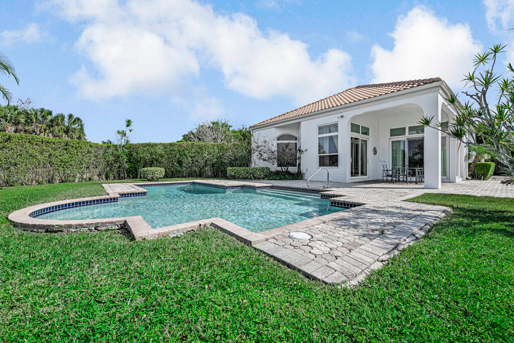 EAGLES LANDING - Residential