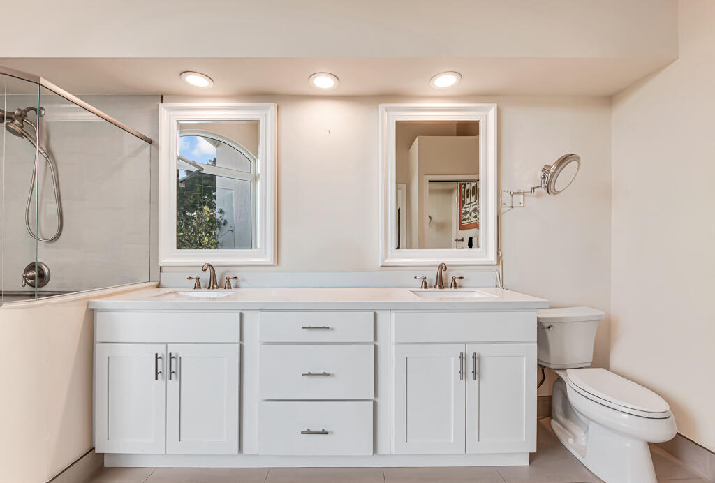 EAGLES LANDING - Residential