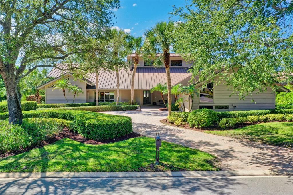 Photo of 6480 SE Winged Foot Drive, Stuart, FL 34997 (MLS # R10883364)