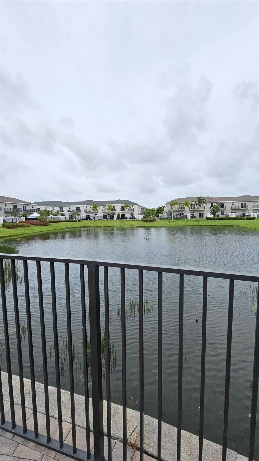 CEDAR AT KEYS GATE - Residential