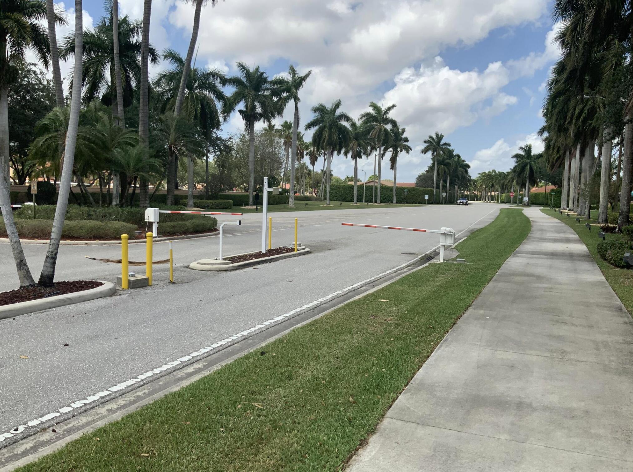 PALM ISLES I, II AND III CONDOS - Residential