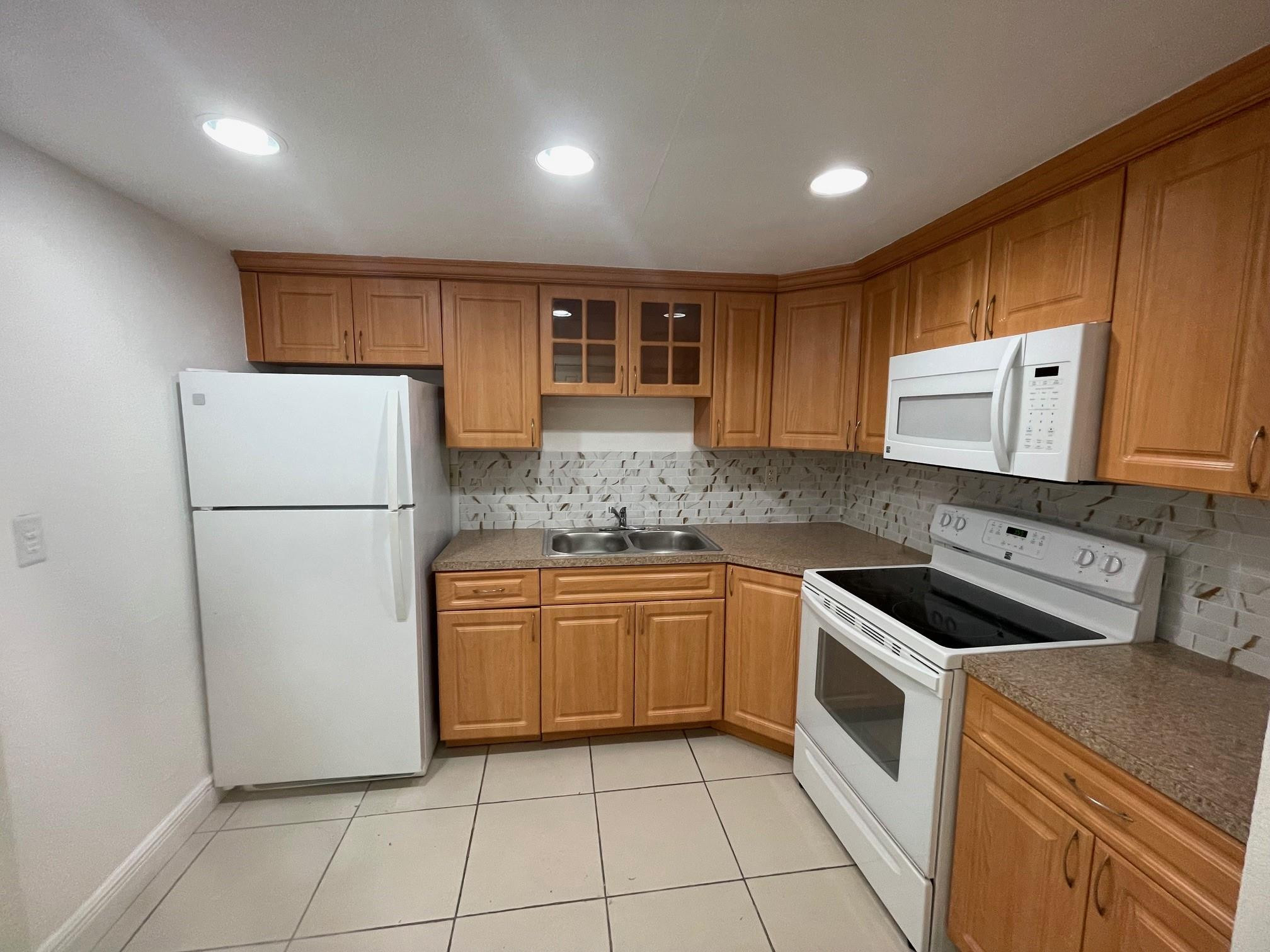 THE BEACH CLUB - Residential