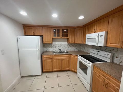 9365 Fontainebleau Boulevard E117 Miami FL 33172