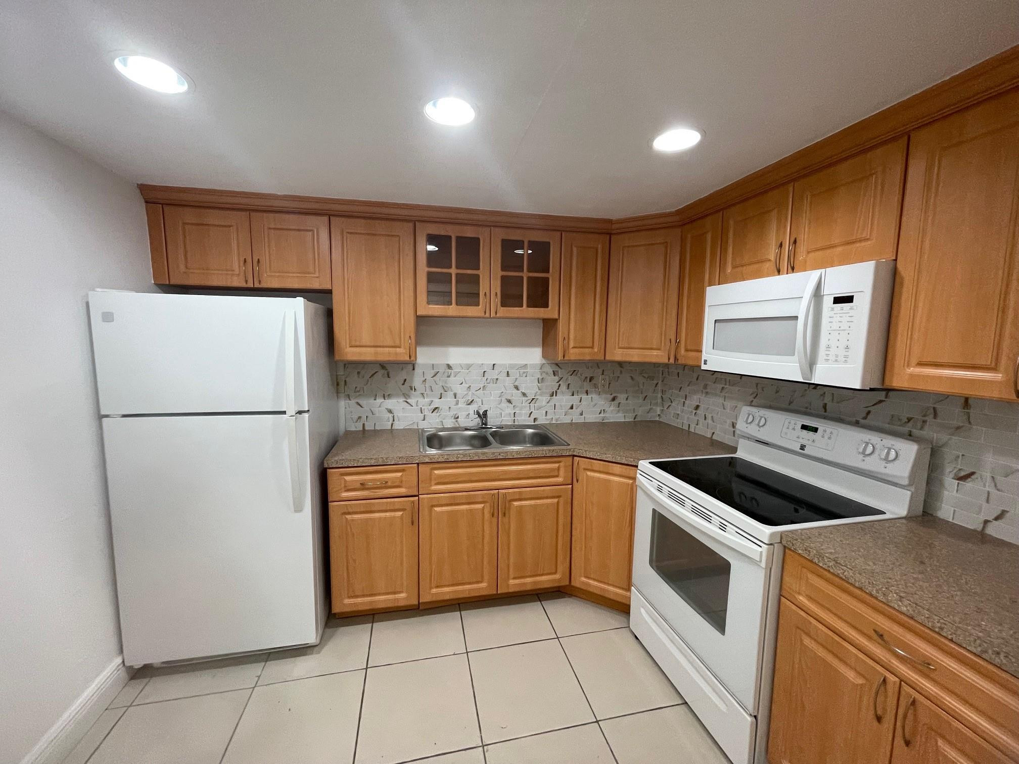 THE BEACH CLUB - Residential