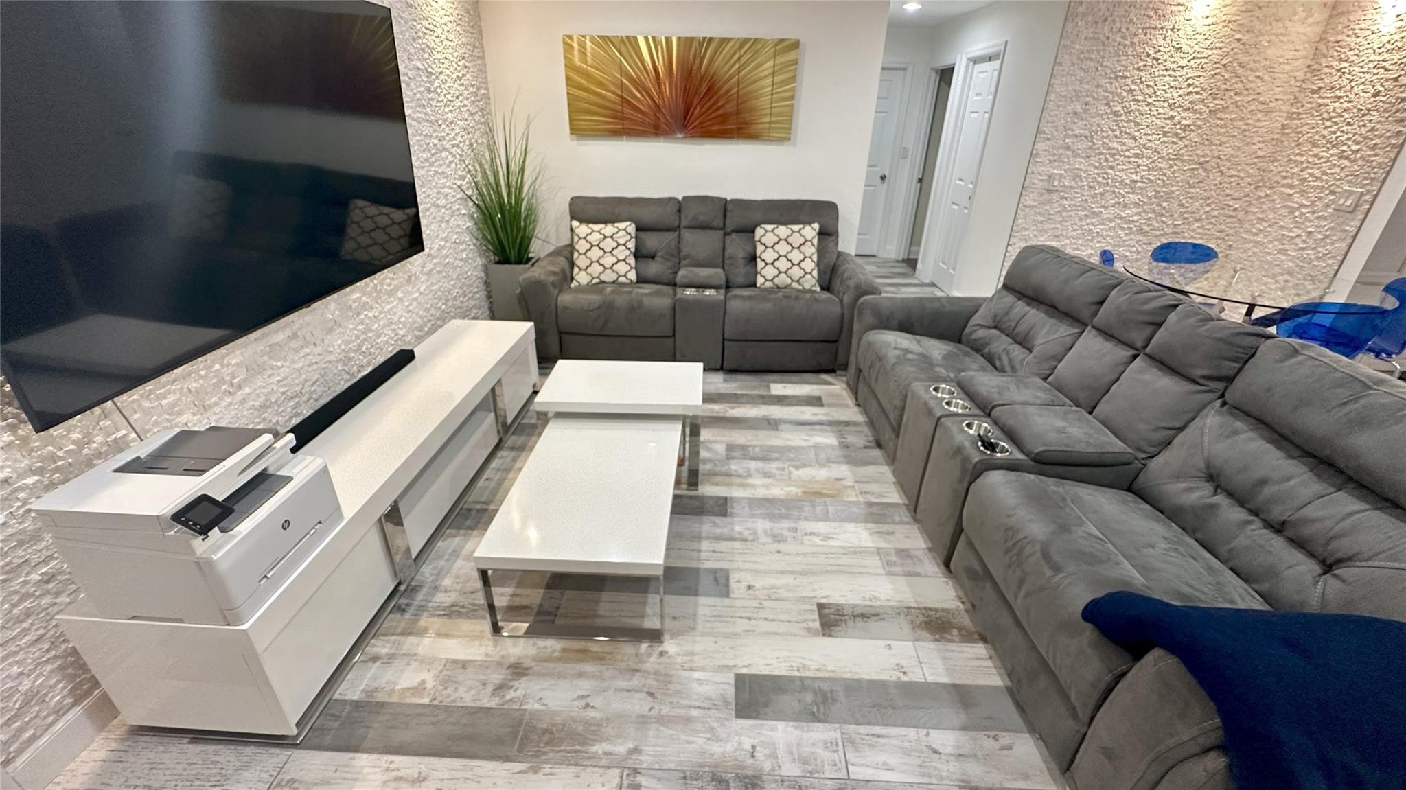 Oakland Park - Residential Lease