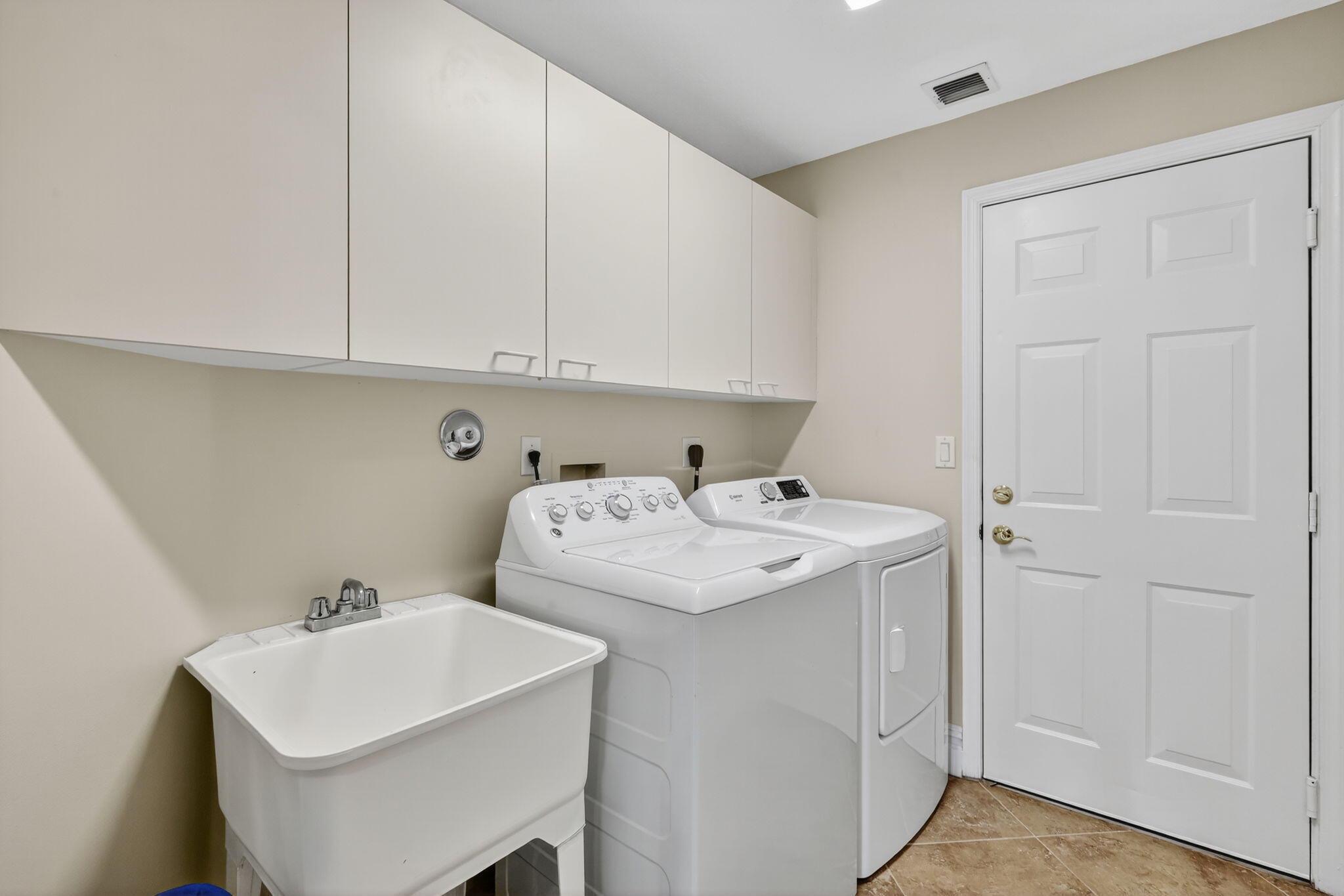 MADISON GREEN 1 PARS F, G AND I - Residential