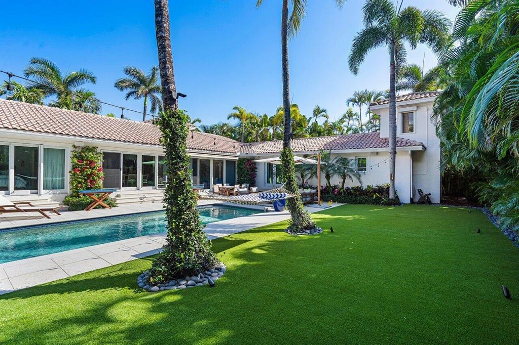 EL ENCANTO - Residential