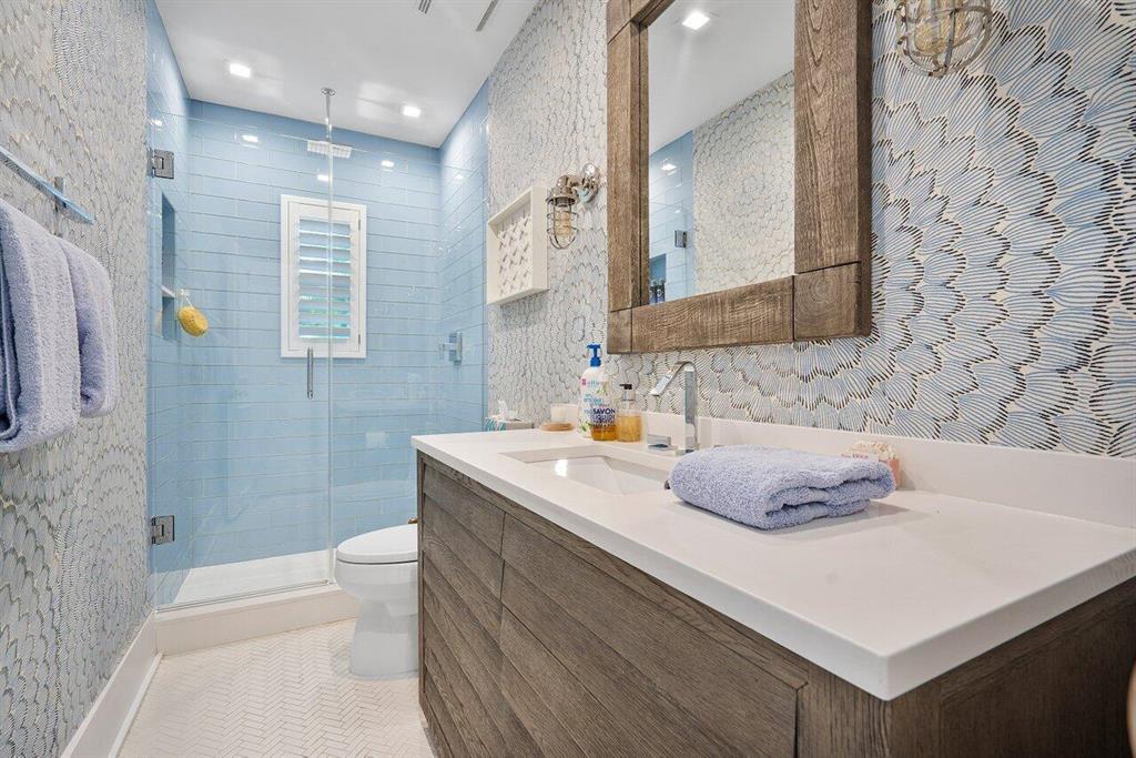 EL ENCANTO - Residential