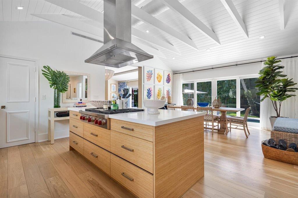 EL ENCANTO - Residential