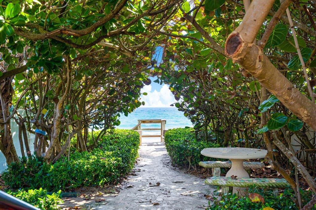 EL ENCANTO - Residential