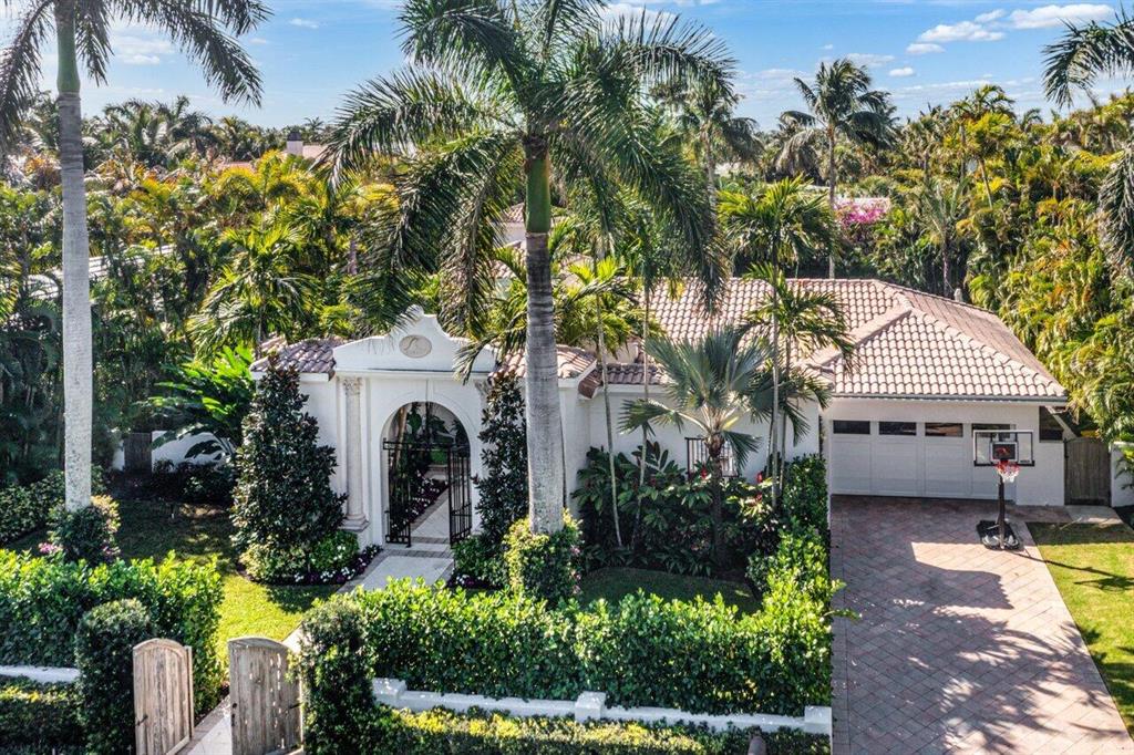 EL ENCANTO - Residential