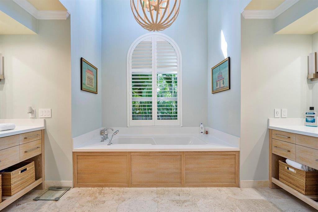 EL ENCANTO - Residential