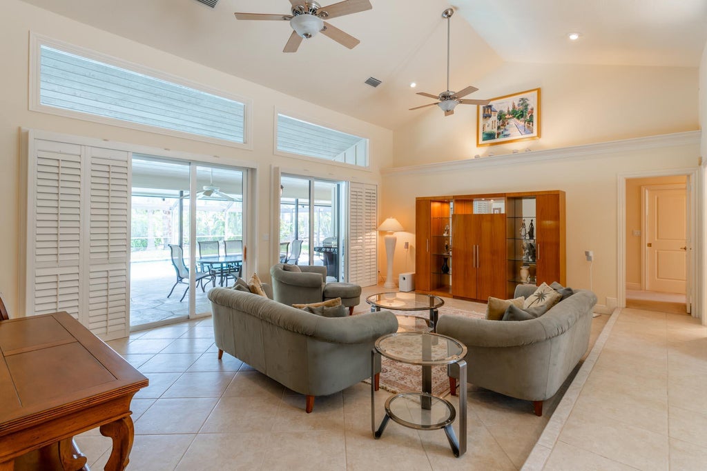 Photo of 13 Balfour Road W, Palm Beach Gardens, FL 33418 (MLS # B26075839)