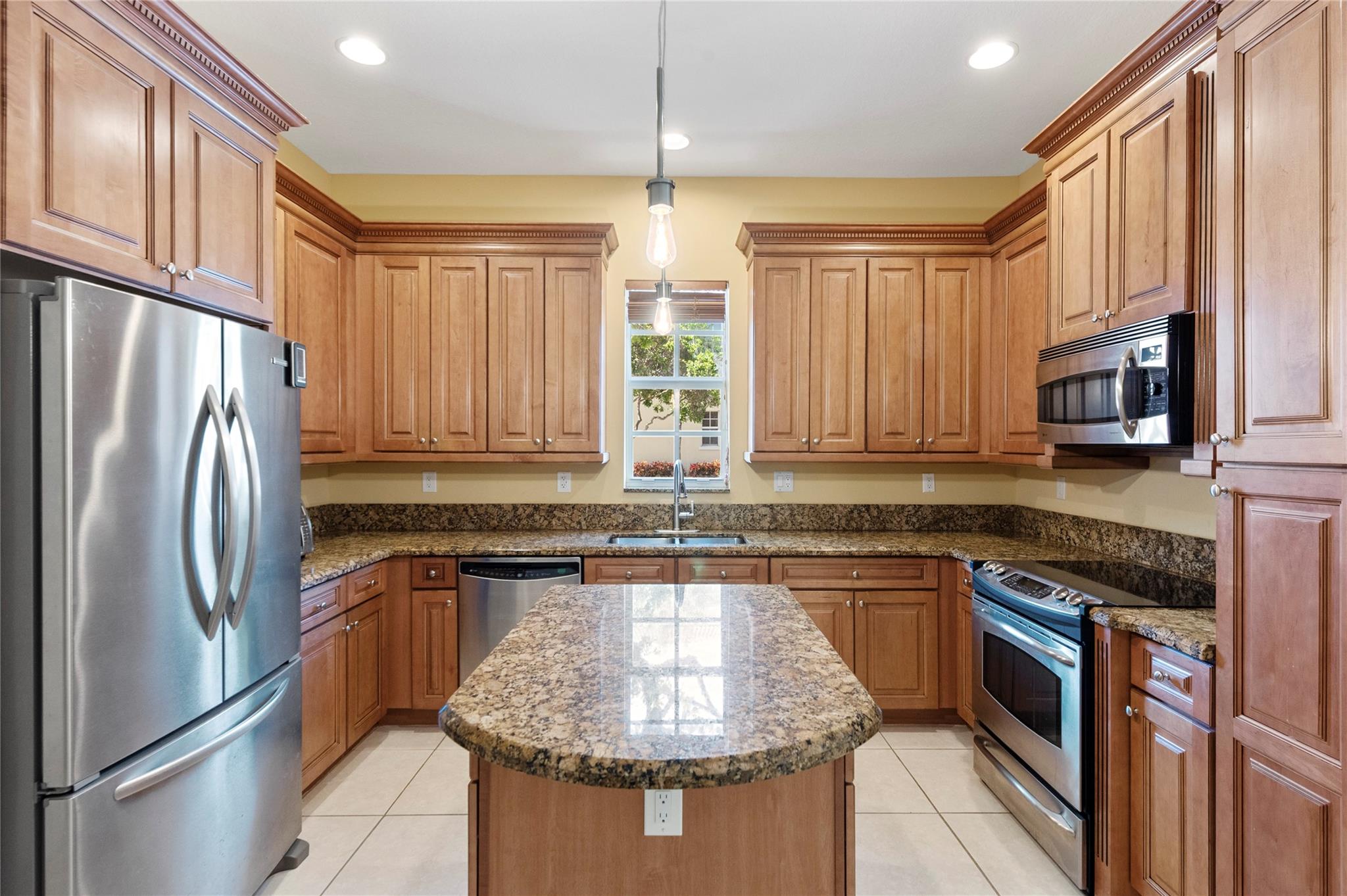 8318 NW 7th Ct 8318