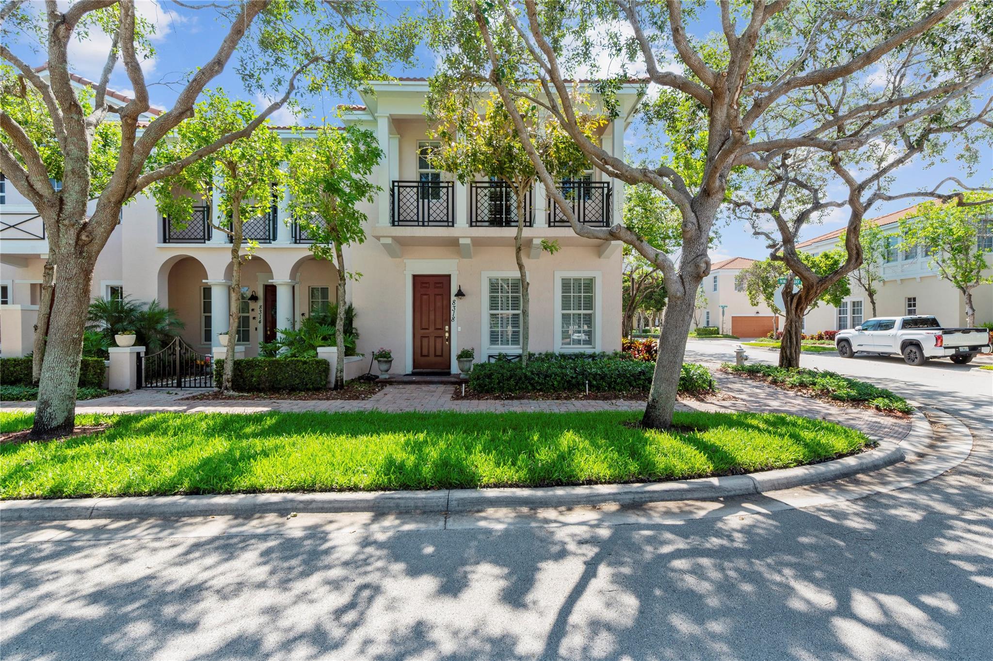 8318 NW 7th Ct 8318