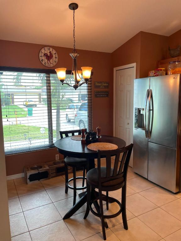 PORT ST LUCIE SEC16 - Residential Lease