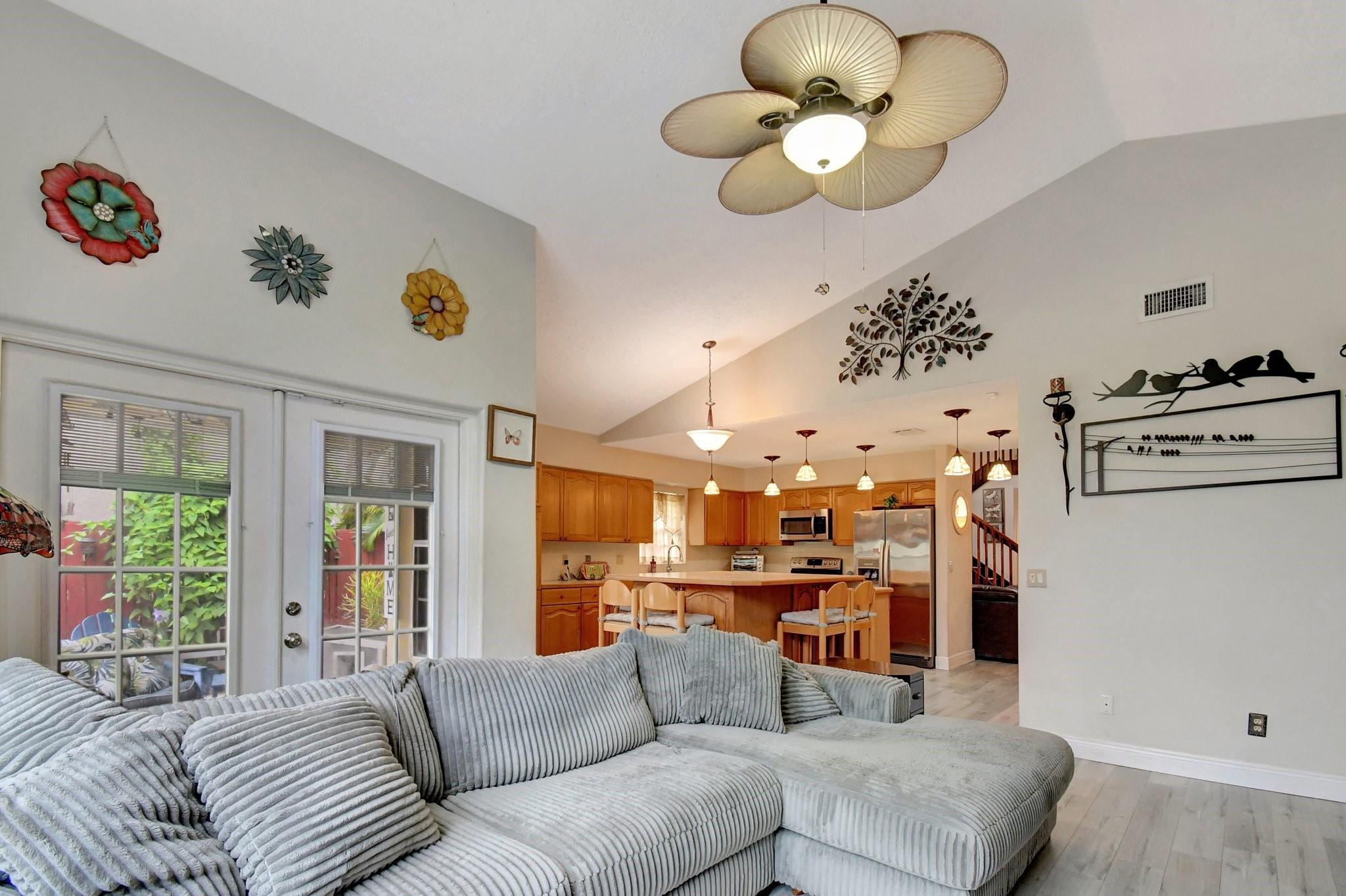 Embassy Lakes - Residential