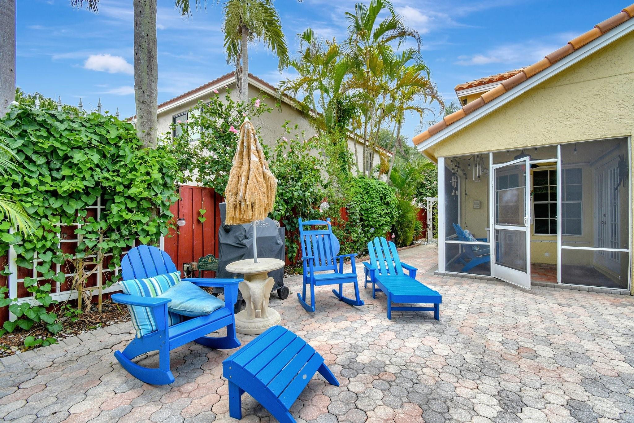 Embassy Lakes - Residential