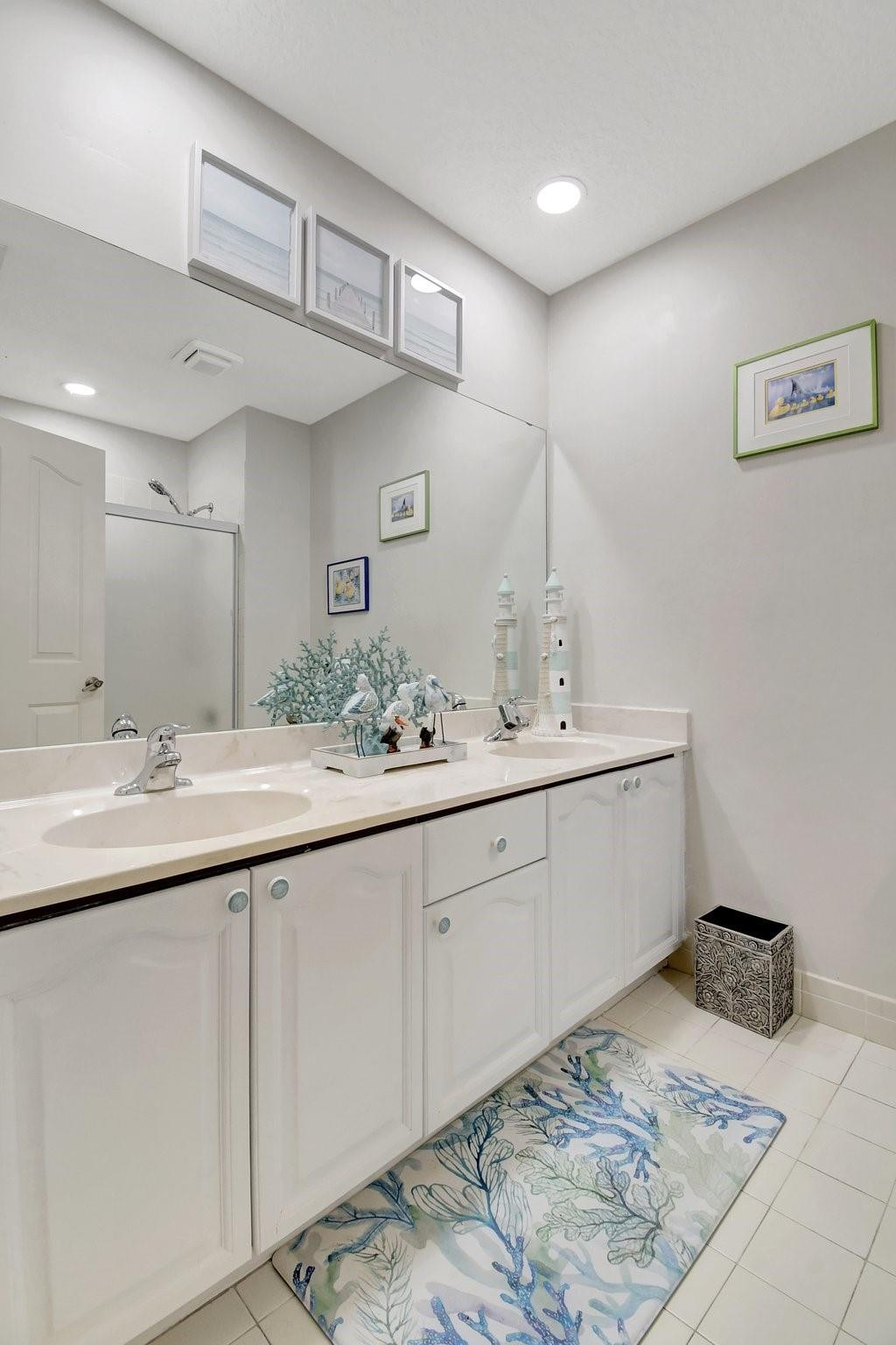 Embassy Lakes - Residential