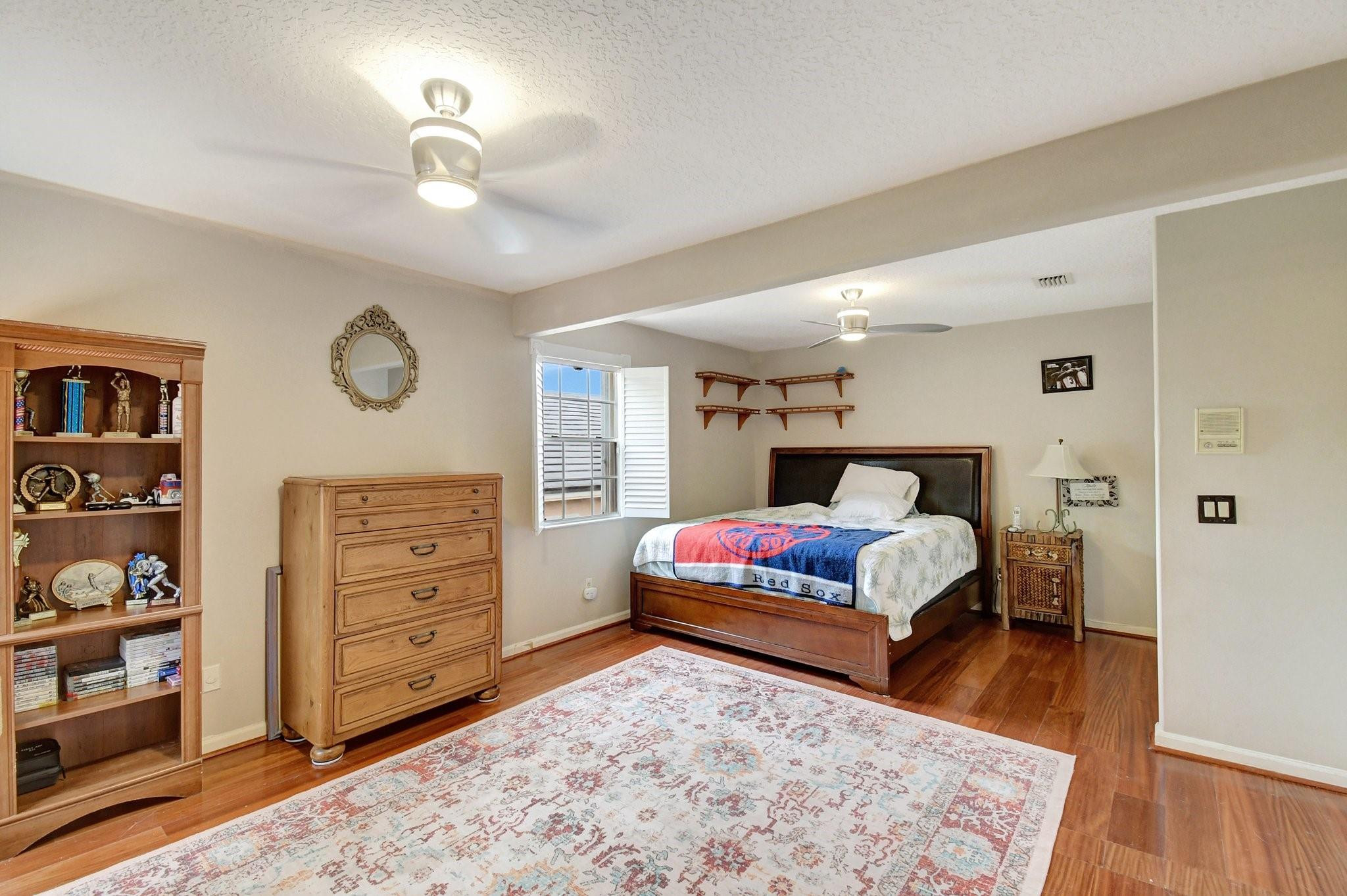 Embassy Lakes - Residential