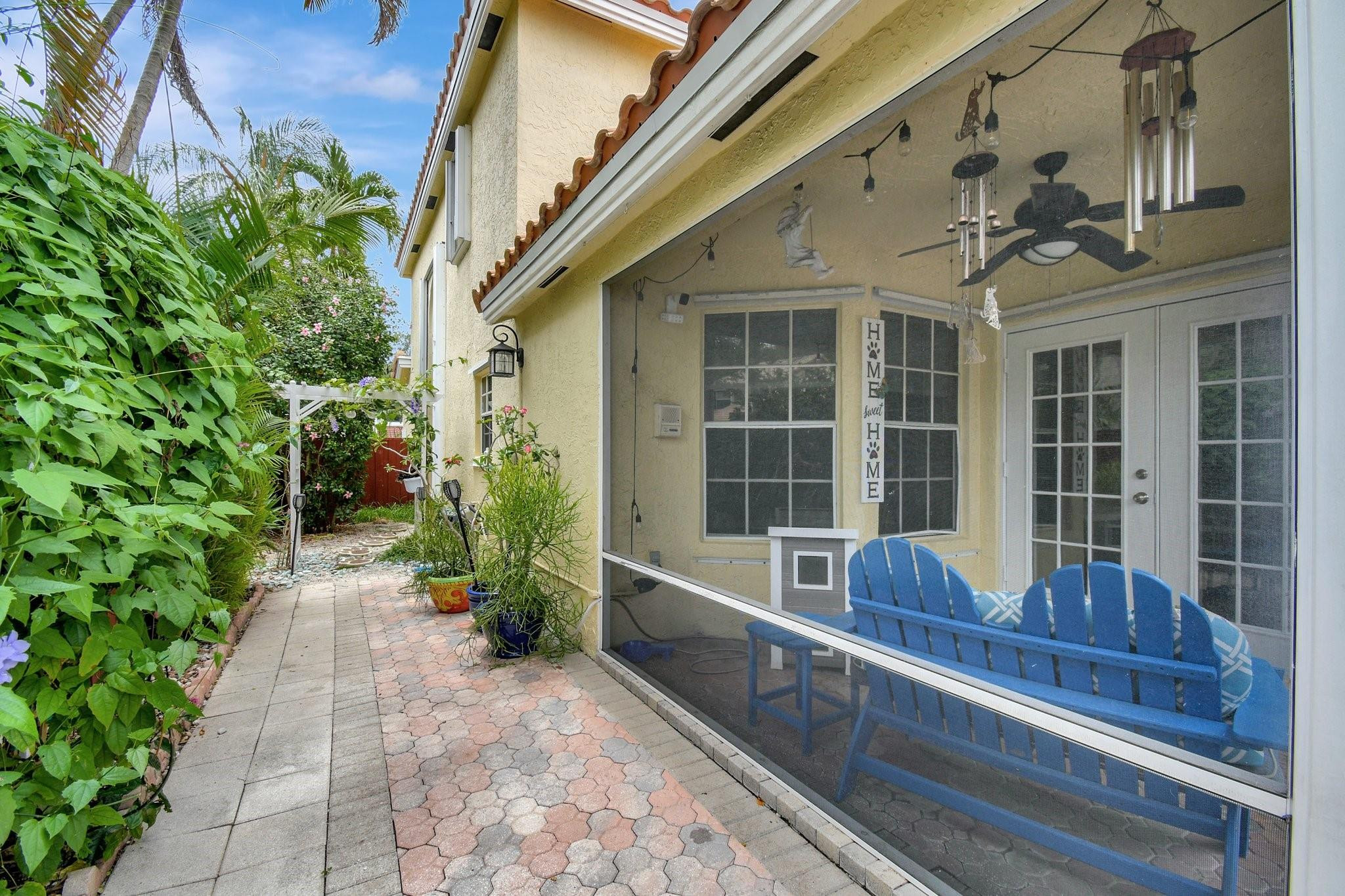 Embassy Lakes - Residential