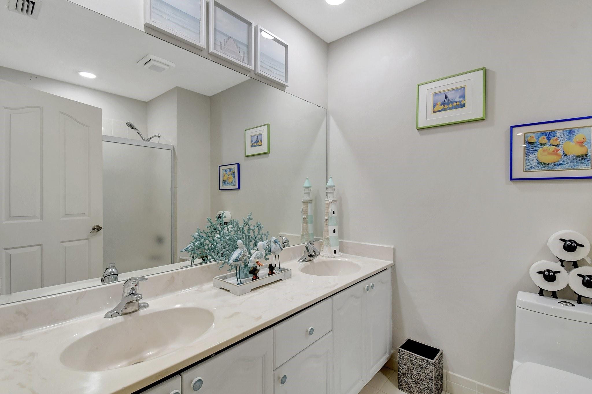 Embassy Lakes - Residential